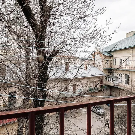 Vynnychenka Apartment Lviv Exterior photo